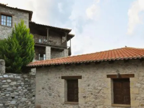 Pikoulianika Apartments