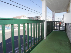 Shore Beach Houses - 41 T Lincoln Avenue