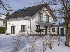 Beautiful Villa with Garden near Ski Area in Kustelberg
