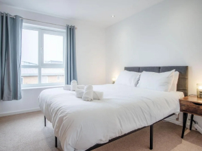 The Penthouse - 3 Bedroom Apartment - Llanelli