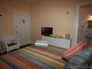 The Southernmost Inn - Adults Only