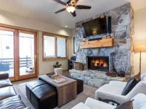 Trail's End Lodge at Deer Valley Resort - Two Bedroom Residence with Spa #404 2 Condo