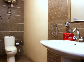 OYO 305 Hotel Rajdeep Palace