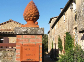Charming House in Tuscany With Pool & Views