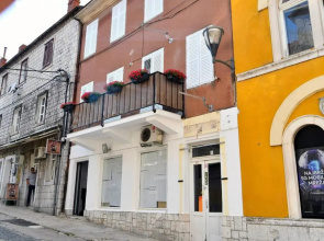 3-bedroom lovely Apartman Mladina