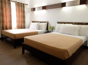 El Puerto Marina Beach Resort