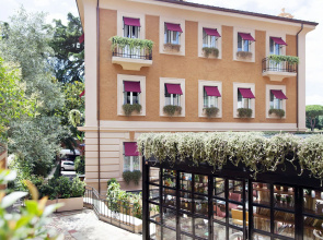 The Corner Roma
