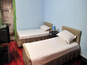 Luoning Xihuatan Inn