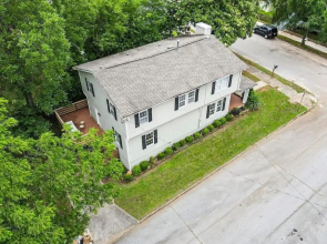 Gorgeous East Village Home Near Downtown Sleeps 12 5 bedrooms Coffee BBQ AC Parking