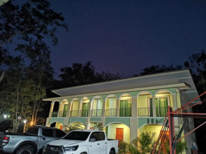 Terminal 1 cafe and resort