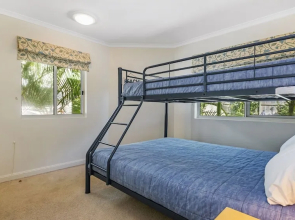 Pacific Waves Private Holiday Apartment