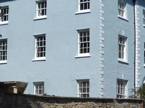 Bove Town House