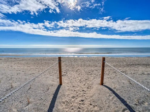 Oak Island Beachfront Condo w/ Community Pool