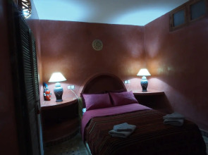 Welcome to Grenadine Double Bedroom and Spacious Garden With Swimming Pool
