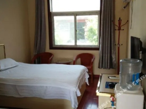 Weishan Yingyuelou Hotel