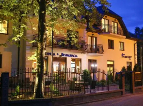 Villa Mariner