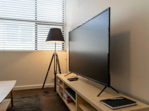 Comfortable New 1 Bedroom Apartment in St Klidas