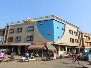 OYO 22665 Hotel Dev Shree