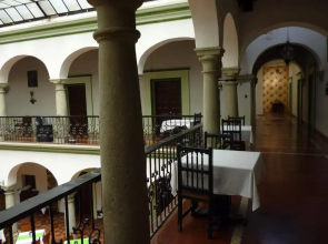 Hotel Monte Alban