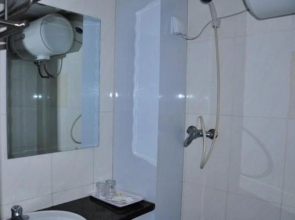 Zhonghua Holiday Inn