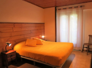 Apartamentos Rurales Les Barnedes