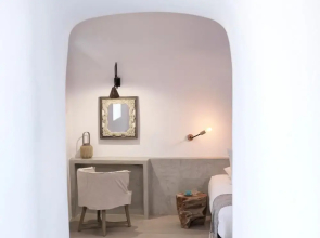 Elysian Santorini Oia Executive Villa With Private Indoor or Utdoor Plunge-pool With Sea Sunset View up to 2 Guests