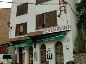 Ribera Hostal