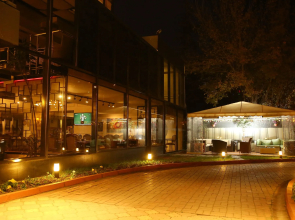 North Point Hotel