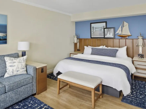 Reefhouse Resort & Marina