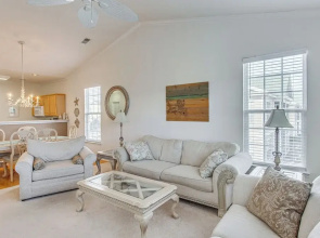 5 Mi to Shore: Condo w/ Patio in Sunset Beach!