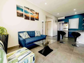Private Estate with Pool 10bed/6baths