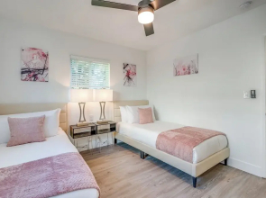 Fox Private Resort-Near Downtown & Beach