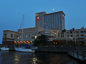 Renaissance Portsmouth-Norfolk Waterfront Hotel