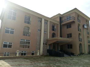Modroy Hotel and Suites