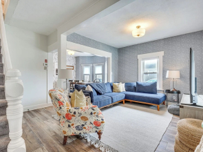 Lovely Ludlow Farmhouse ~ 1 Mi to Town & Slopes!