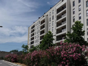 Appart climatisé - Parking gratuit - Balcon - CAPTURA