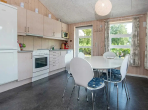Entising Holiday Home in Jutland near Sea