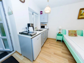 Tischler Apartment & Studio