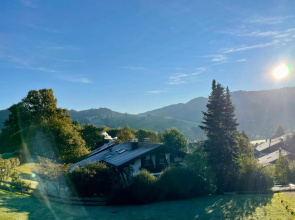 Wunderschöne Wohnung mit Balkon und Blick auf die Alpen