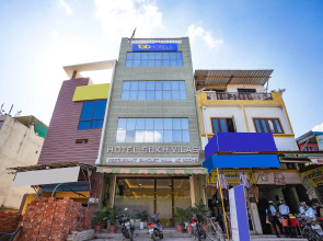 Fabhotel Sukh Vilas