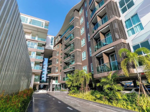 City1BR Condo Pool Gym C261