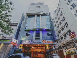 Super OYO Capital O 37664 Hotel Grand Plaza