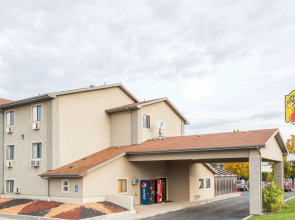 Super 8 by Wyndham Logan