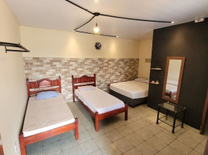 Casa 25 - Hostel