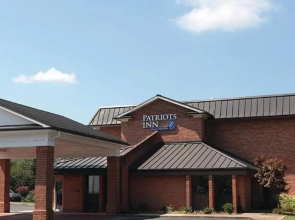 Patriots Inn