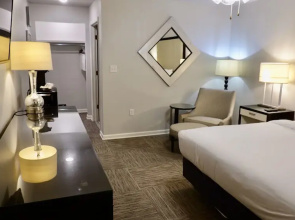 Heritage House Inn