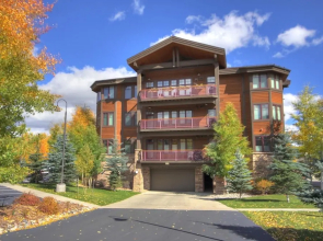 Timberline Cove  203 2 Bedroom Condo by RedAwning