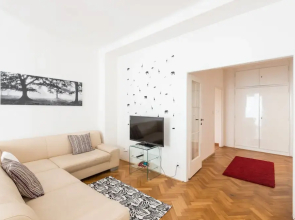 U Nemocenske pojistovny apartment
