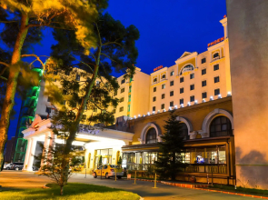 Phoenicia Grand Hotel