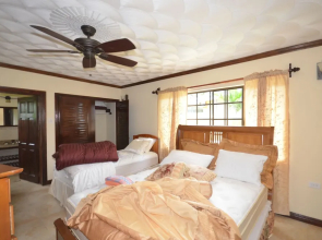 Dukes Hideaway, Silver Sands 6BR